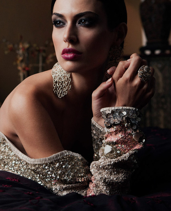 <span style="font-weight: bold;">ДЛЯ НЕЁ</span>